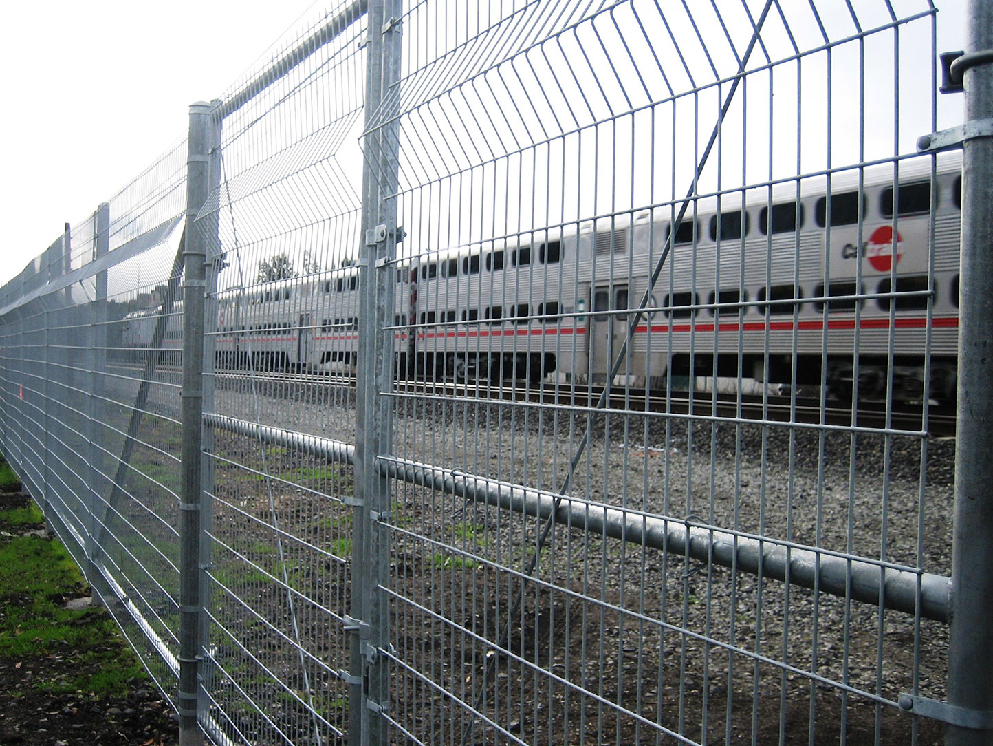 North America Welded Wire Mesh Security Fencing Manufacturers & Fabricators